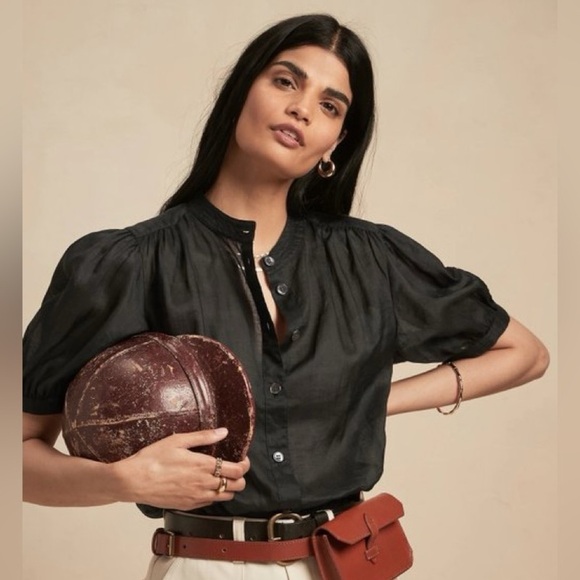 NWT! Banana Republic Black Ramie Short Sleeve Blouse - Size Large💛 - Picture 2 of 6